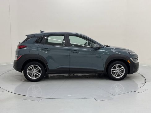 Used 2023 Hyundai Kona SE image 7