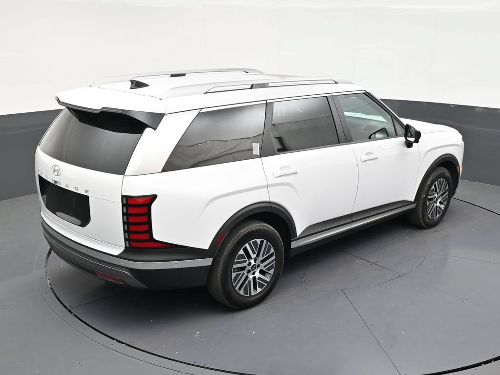 Used 2026 Hyundai Palisade SEL Premium FWD image 16