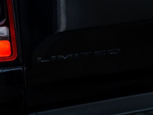 Used 2020 RAM 1500 Limited w/ Black Appearance Package image 26