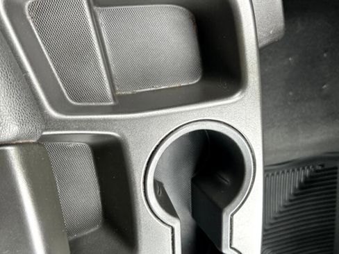 Used 2021 Chevrolet Silverado 1500 LT image 13