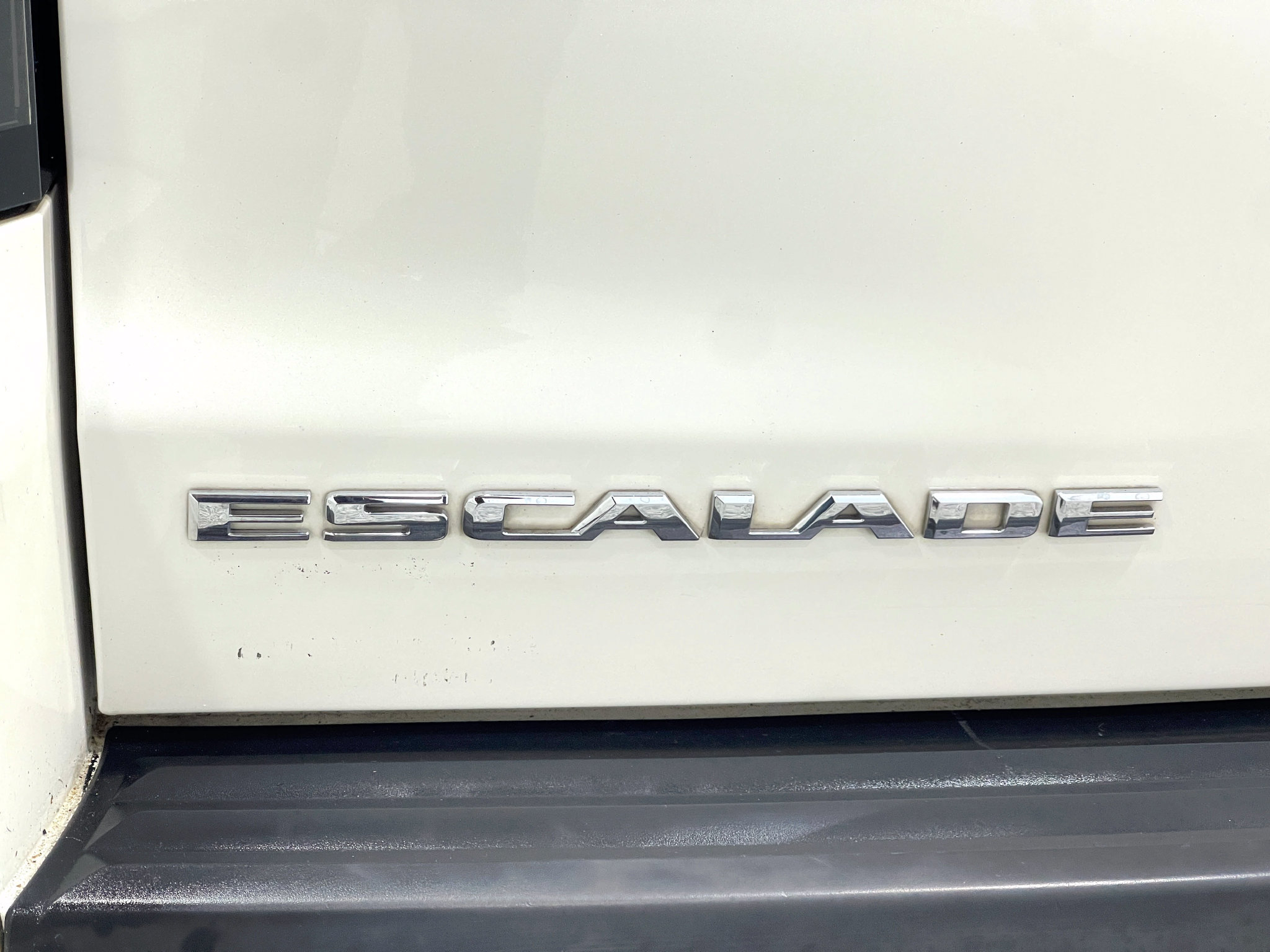 Used 2015 Cadillac Escalade Premium AWD/4WD image 41