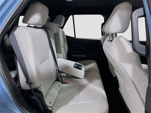 Used 2025 Toyota 4Runner SR5 image 24