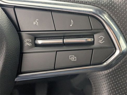 Certified 2025 Chevrolet Equinox EV LT image 16