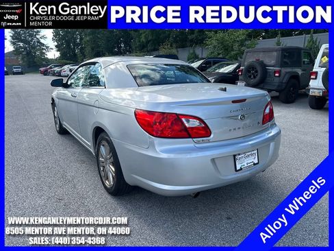Used 2009 Chrysler Sebring Limited FWD image 6