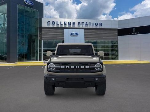 New 2025 Ford Bronco Outer Banks image 6