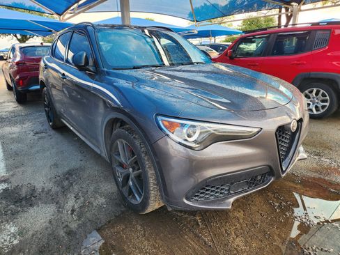 Used 2019 Alfa Romeo Stelvio Ti Sport w/ Quick Order Package 22S Sport AWD/4WD image 1