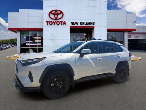 Used 2023 Toyota RAV4 SE AWD/4WD image 1