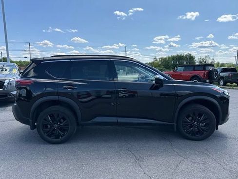 Certified 2023 Nissan Rogue SV w/ SV Premium B Package AWD/4WD image 8