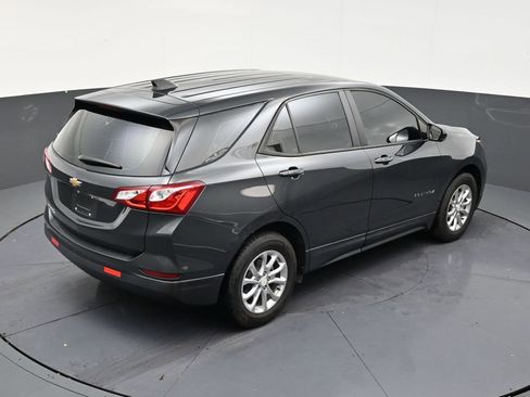 Used 2021 Chevrolet Equinox LS FWD image 16