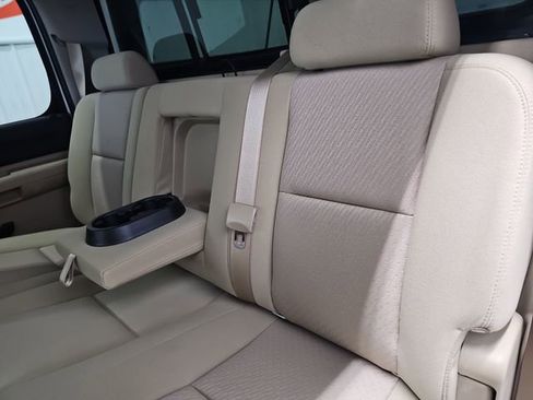 Used 2011 Chevrolet Silverado 2500 LT w/ Interior Plus Package RWD image 32