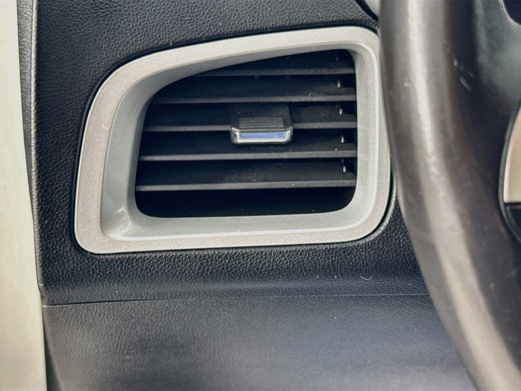 Used 2015 Chevrolet Equinox LTZ FWD image 10