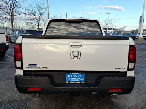 Certified 2023 Honda Ridgeline RTL image 9