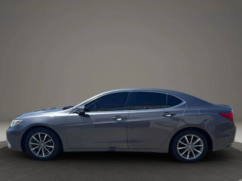 Used 2018 Acura TLX FWD image 2