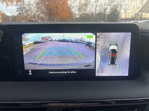 New 2025 Nissan Kicks SR image 19