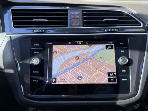 Used 2024 Volkswagen Tiguan SEL R-Line image 22