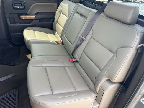 Used 2017 Chevrolet Silverado 1500 LTZ AWD/4WD image 34