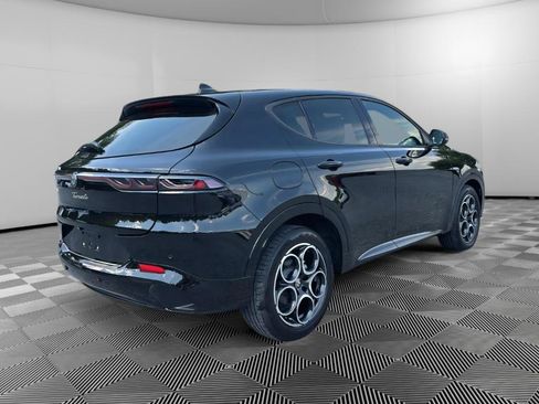 Used 2025 Alfa Romeo Tonale AWD/4WD image 4
