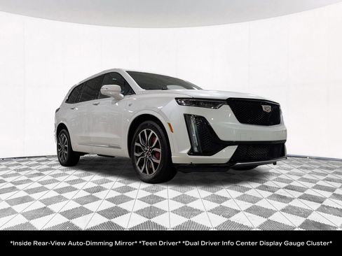 Used 2023 Cadillac XT6 Sport image 18