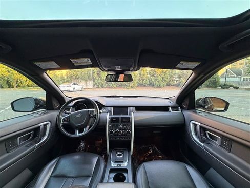 Used 2019 Land Rover Discovery Sport AWD/4WD image 30