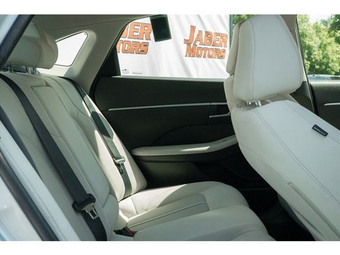 Used 2025 Hyundai Sonata SEL FWD image 5