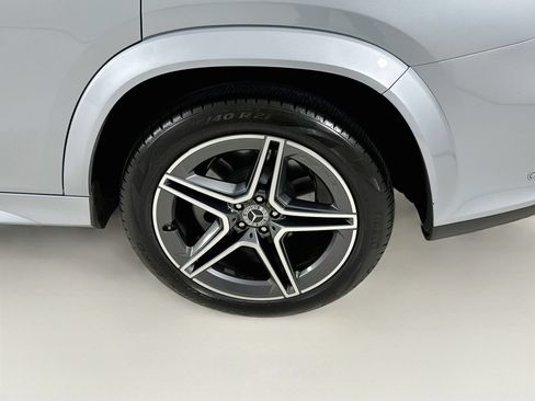 Used 2024 Mercedes-Benz GLS 450 4MATIC image 36