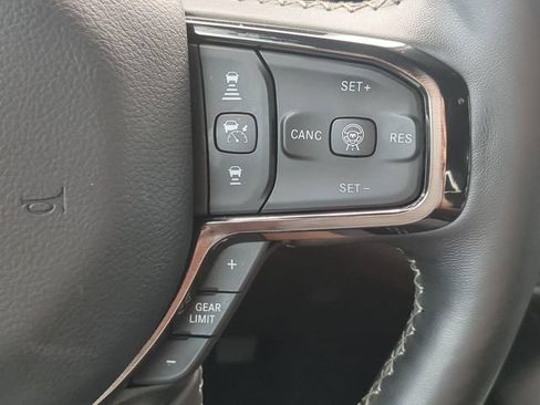 Used 2025 RAM 1500 Limited AWD/4WD image 26