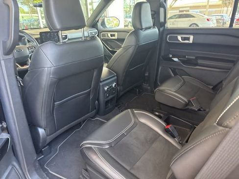 Used 2021 Ford Explorer ST image 8