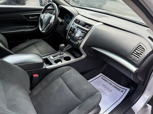 Used 2015 Nissan Altima 2.5 SV FWD image 36