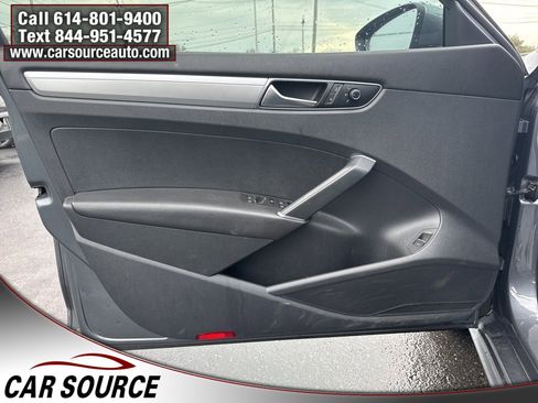 Used 2017 Volkswagen Passat 1.8T S image 17