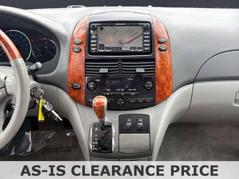 Used 2009 Toyota Sienna XLE Limited FWD image 10