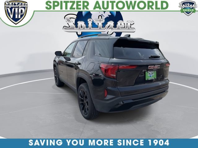 Used 2026 GMC Terrain Elevation w/ Elevation Premium Package FWD image 7
