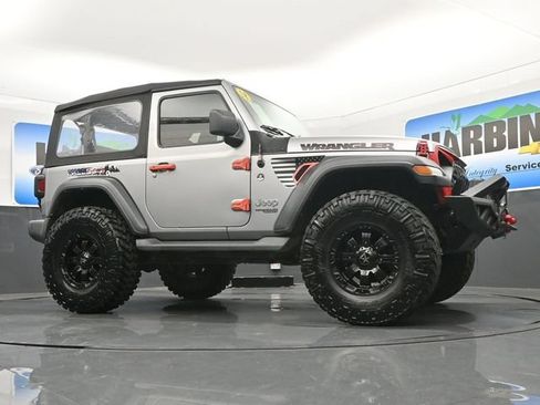 Used 2018 Jeep Wrangler Sport AWD/4WD image 23