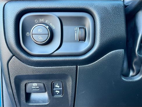 Used 2022 RAM 1500 Big Horn image 10