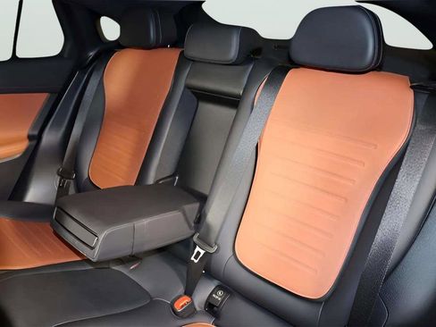 Used 2024 Mercedes-Benz GLC 300 GLC 300 Coupe 4MATIC w/ AMG L image 52