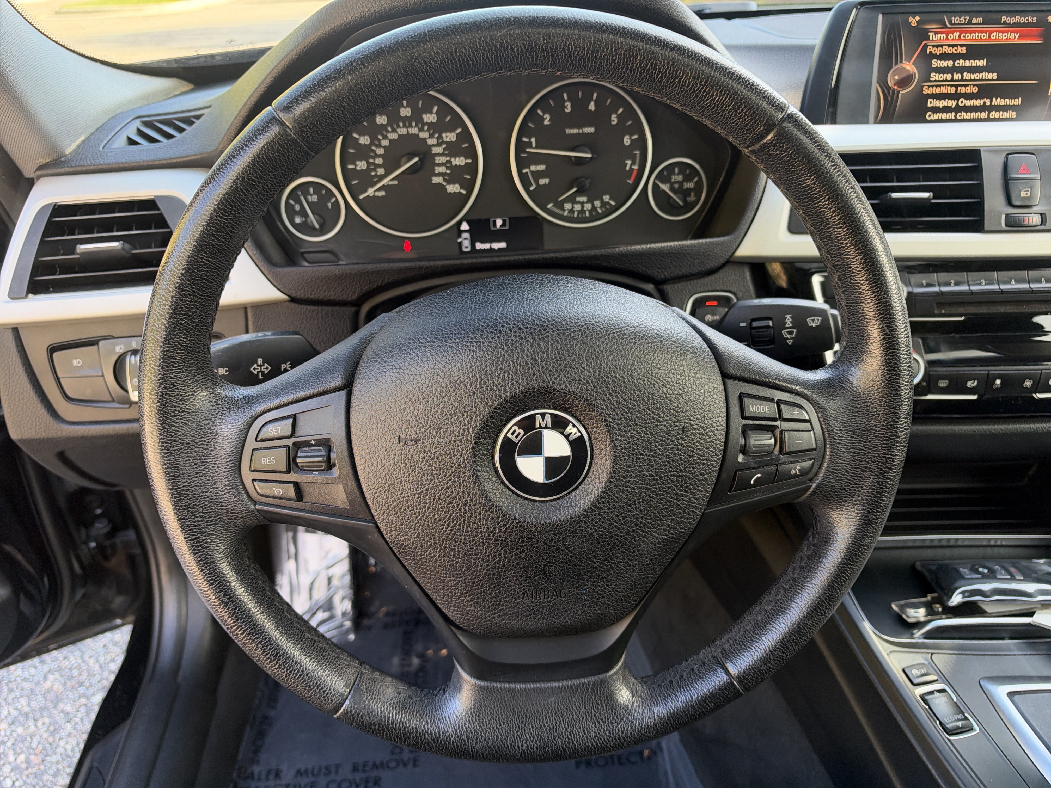 Used 2017 BMW 320i Sedan RWD image 19