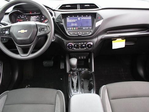 Used 2021 Chevrolet TrailBlazer LT w/ Sun and Liftgate Package image 20