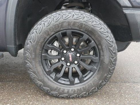 Used 2023 GMC Sierra 1500 AT4X image 15