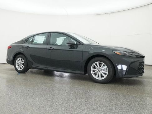New 2026 Toyota Camry LE image 28