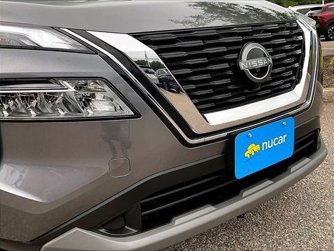 Used 2023 Nissan Rogue SV AWD/4WD image 30