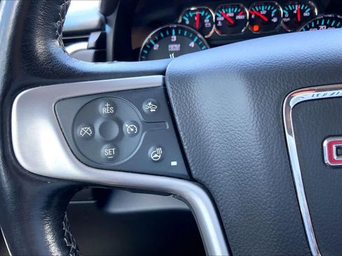 Used 2019 GMC Yukon XL SLT w/ Open Road Package AWD/4WD image 24