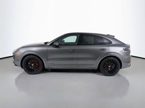 Used 2021 Porsche Cayenne GTS AWD/4WD image 2