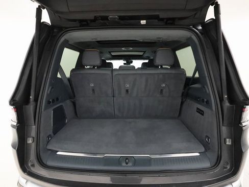 Used 2022 Jeep Grand Wagoneer Series II w/ Convenience Group III image 20