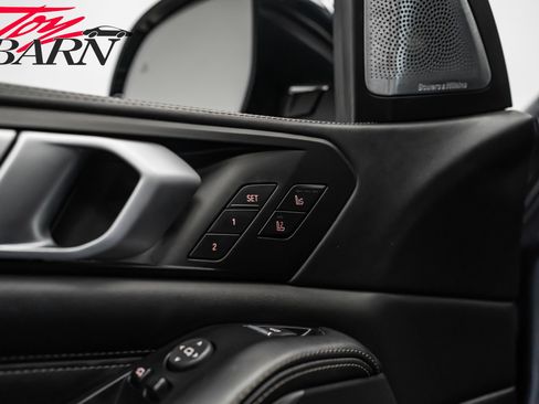 Used 2019 BMW X5 xDrive50i w/ M Sport Package image 22