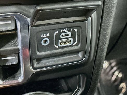Used 2021 Jeep Wrangler Unlimited Sport AWD/4WD image 30