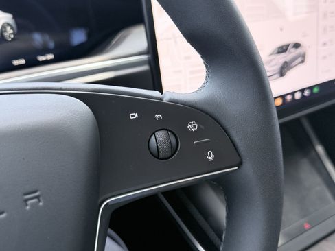 Used 2025 Tesla Model S AWD/4WD image 64