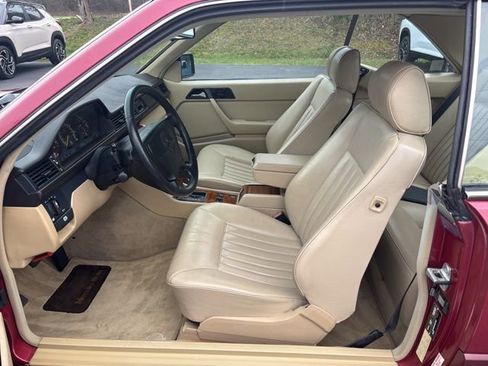 Used 1989 Mercedes-Benz 300 CE Coupe image 24