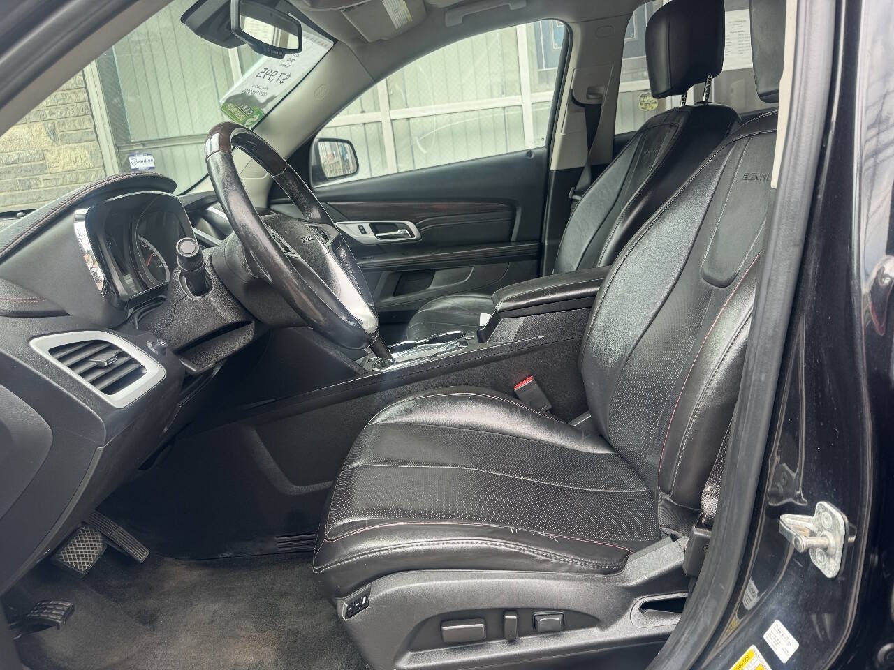 Used 2015 GMC Terrain Denali w/ Cargo Package FWD image 11