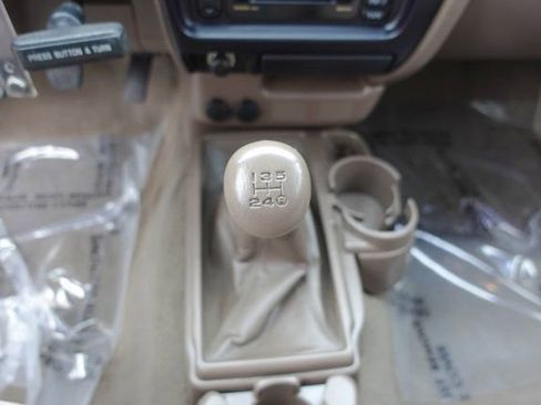 Used 2002 Toyota Tacoma 2WD Xtracab image 14