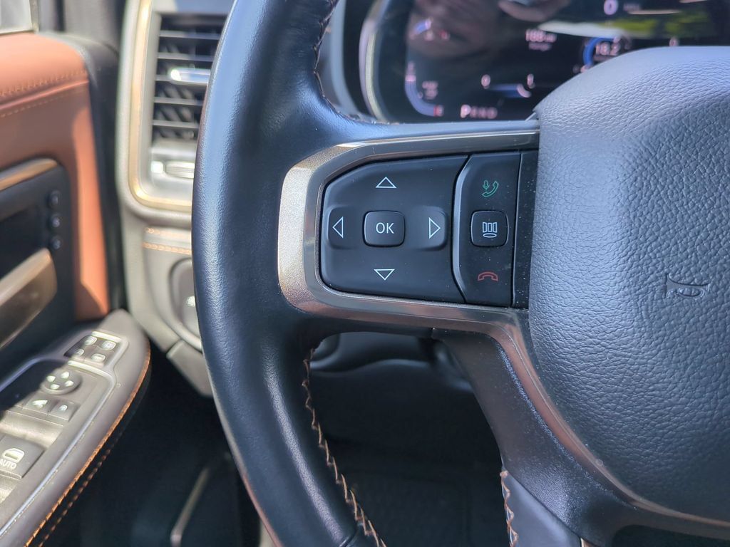 Used 2023 RAM 2500 Limited AWD/4WD image 29