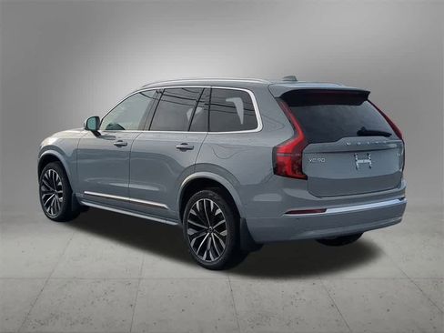 New 2026 Volvo XC90 B6 Plus w/ Protection Package Premier image 4